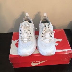 Nike air max with swarvoski crystals CUSTOMIZED